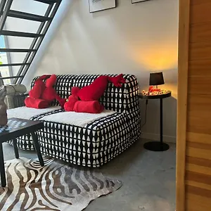 Wellness Loft With Sauna, Jacuzzi, Roof Terrace & Amazing View , Antwerpen België