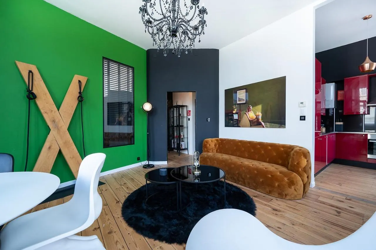 The Rabbit Hole Antwerp - Romantic Apartment With Adult Playroom