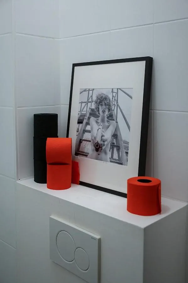 The Rabbit Hole Antwerp - Romantic Apartment With Adult Playroom